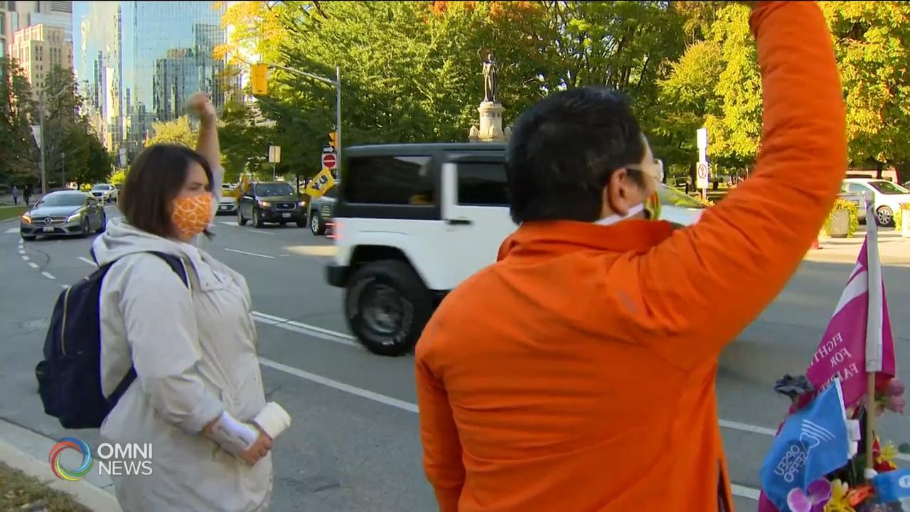 维权人士抗议省府通过218号法案 － Nov 16, 2020