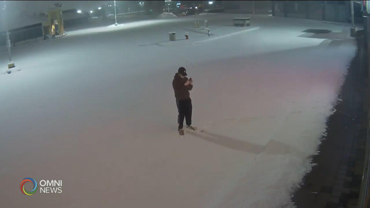 華人餐廳遭惡意塗鴉，警方發放疑犯片段 -- Dec 18, 2020 (ON)