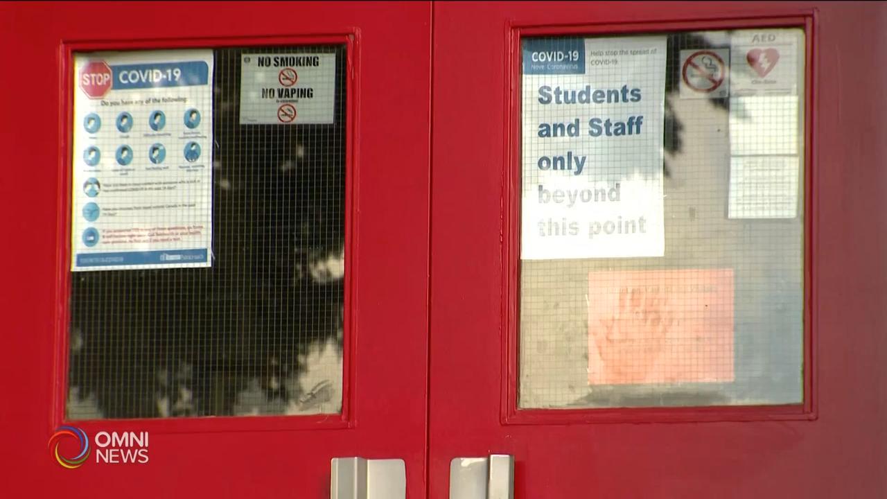 有学者认为应结合社区人口结构制定抗疫措施 -- Nov 30, 2020 (ON)