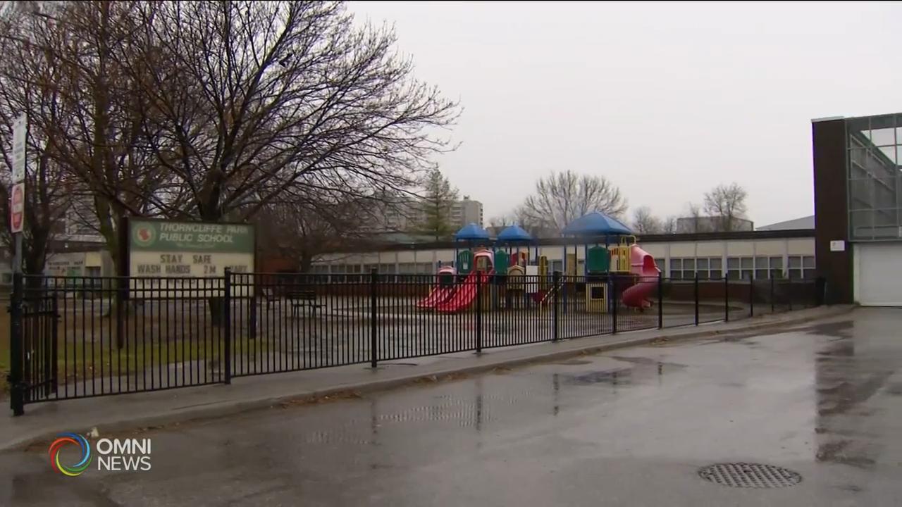 安省校园出现疫情 教育厅长表示防疫措施足够 -- Nov 30, 2020 (ON)